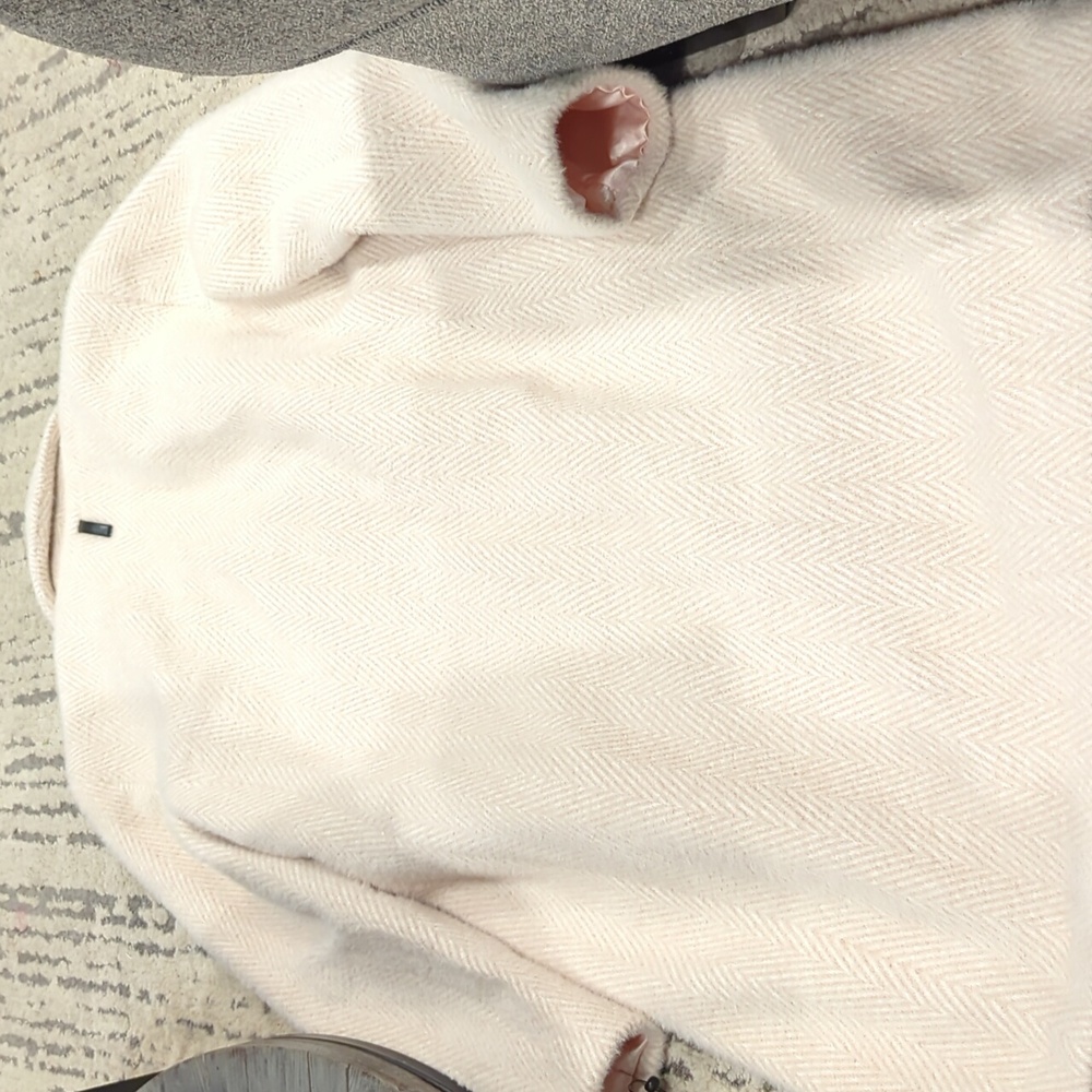 NWT DKNY Button up Walker Coat cream and pink Chevron pattern - Picture 9 of 11